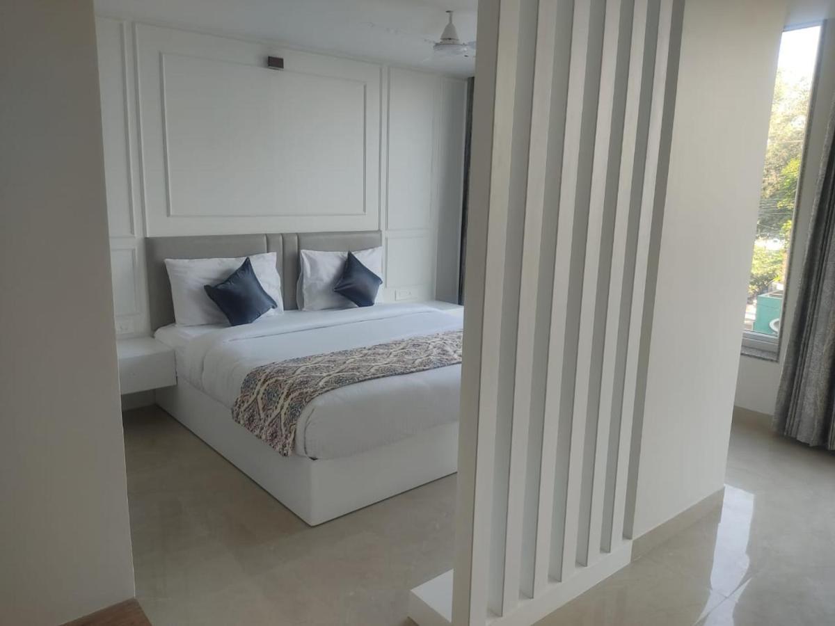 Hotel Mumbai House Express Udaipur Luaran gambar
