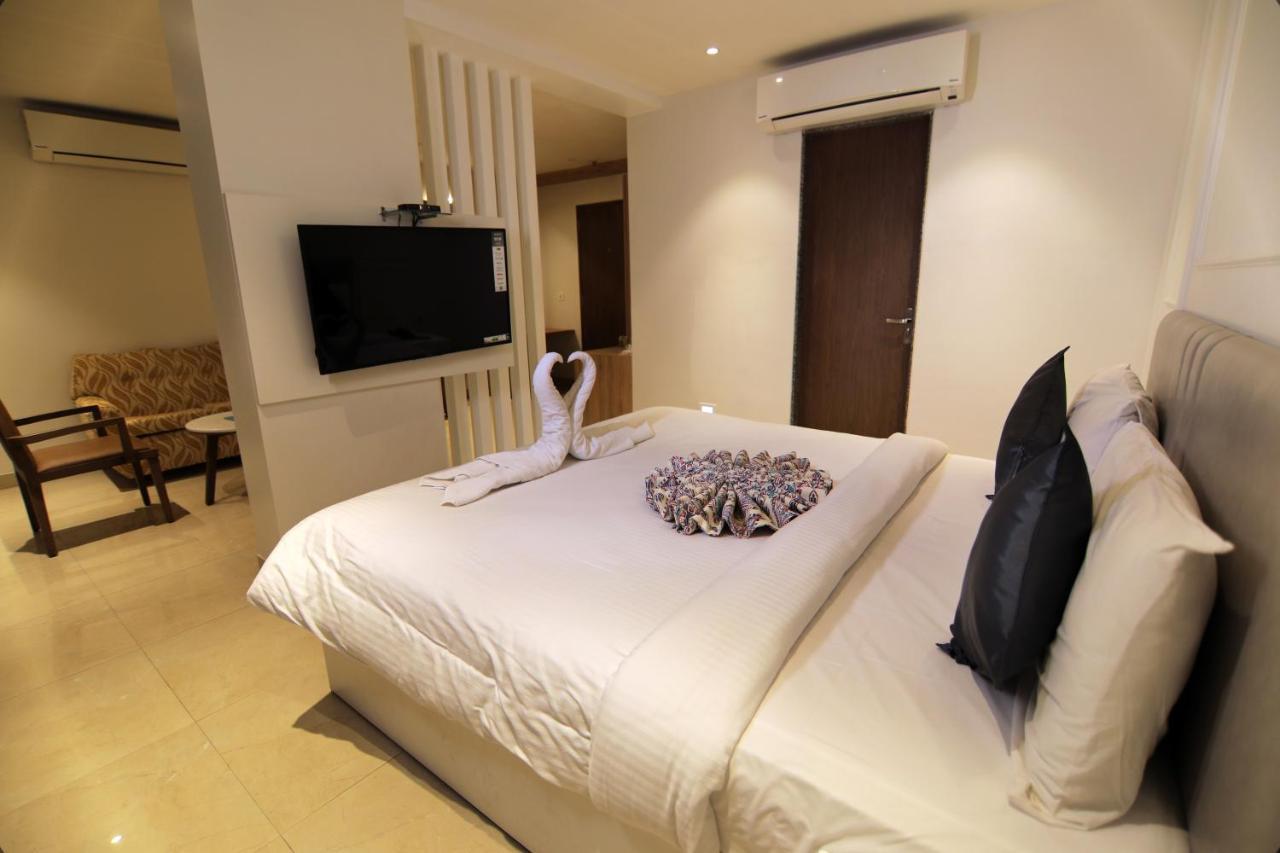 Hotel Mumbai House Express Udaipur Luaran gambar
